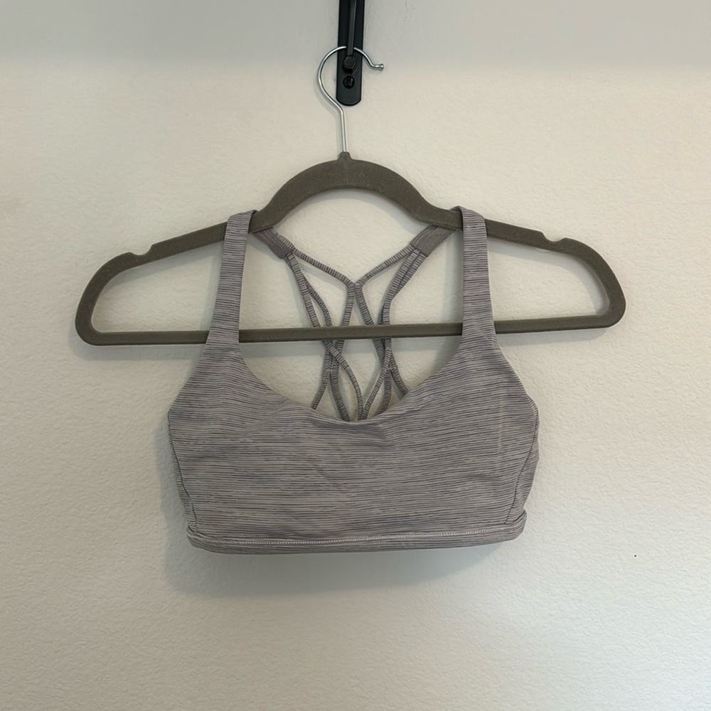Gray lululemon sports bra